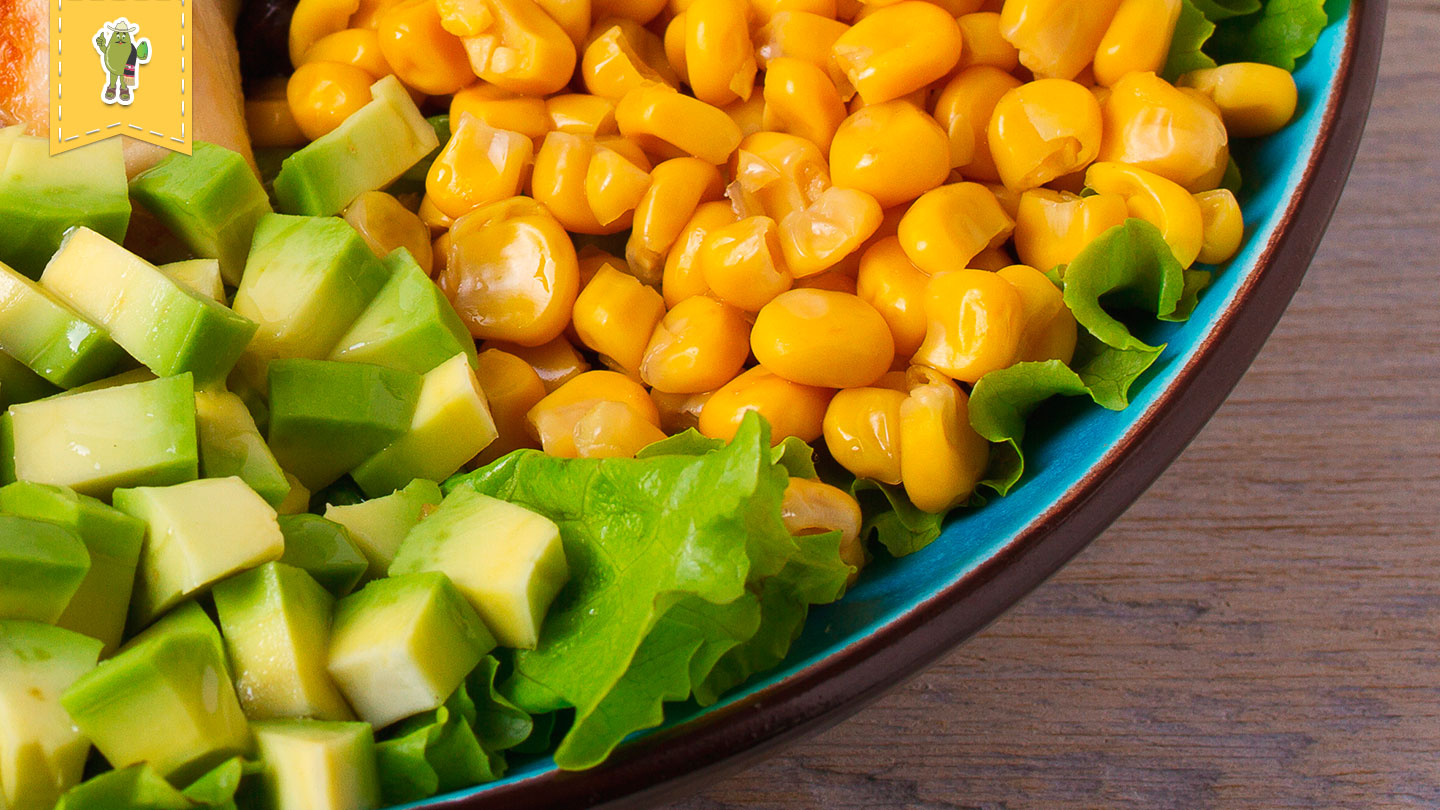 guacamole-de-aguacate-organico-con-esquites